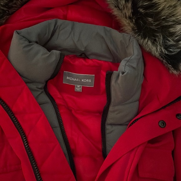 Michael Kors Men’s jacket.As seen in pics it is in pristine condition. - Picture 3 of 3